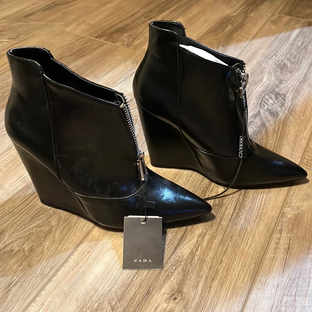 New Zara Black Boots. Size 8